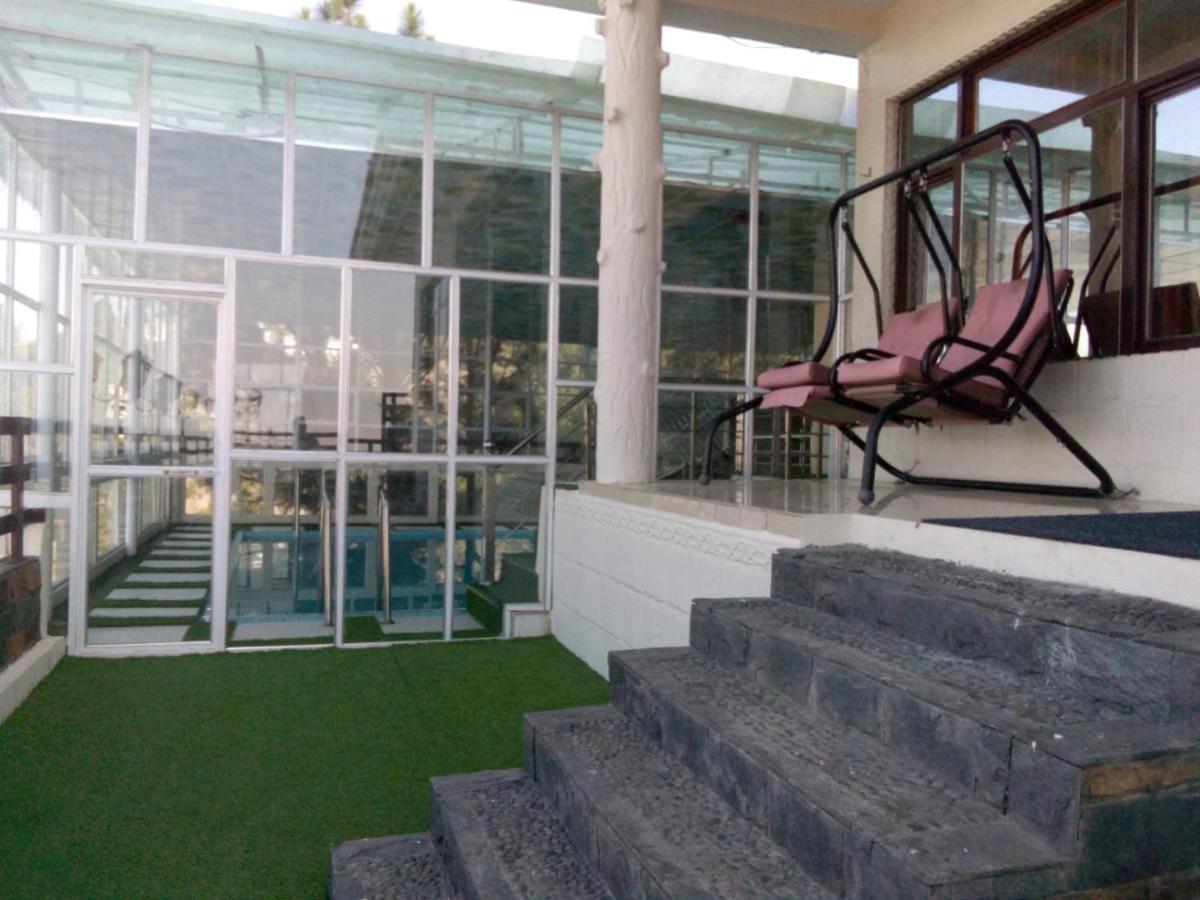 Burj Al Swat Hotel Saidu Sharif Eksteriør billede