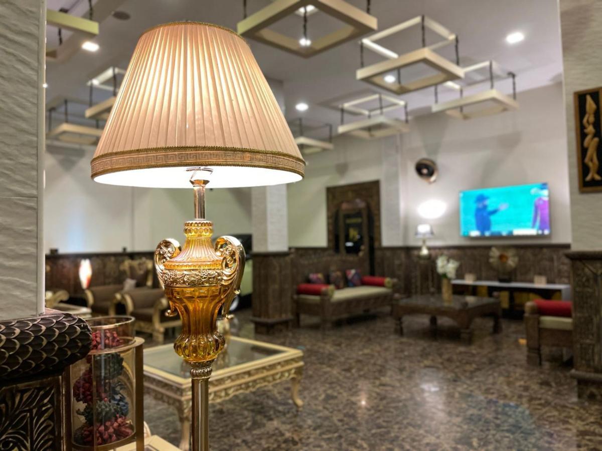 Burj Al Swat Hotel Saidu Sharif Eksteriør billede