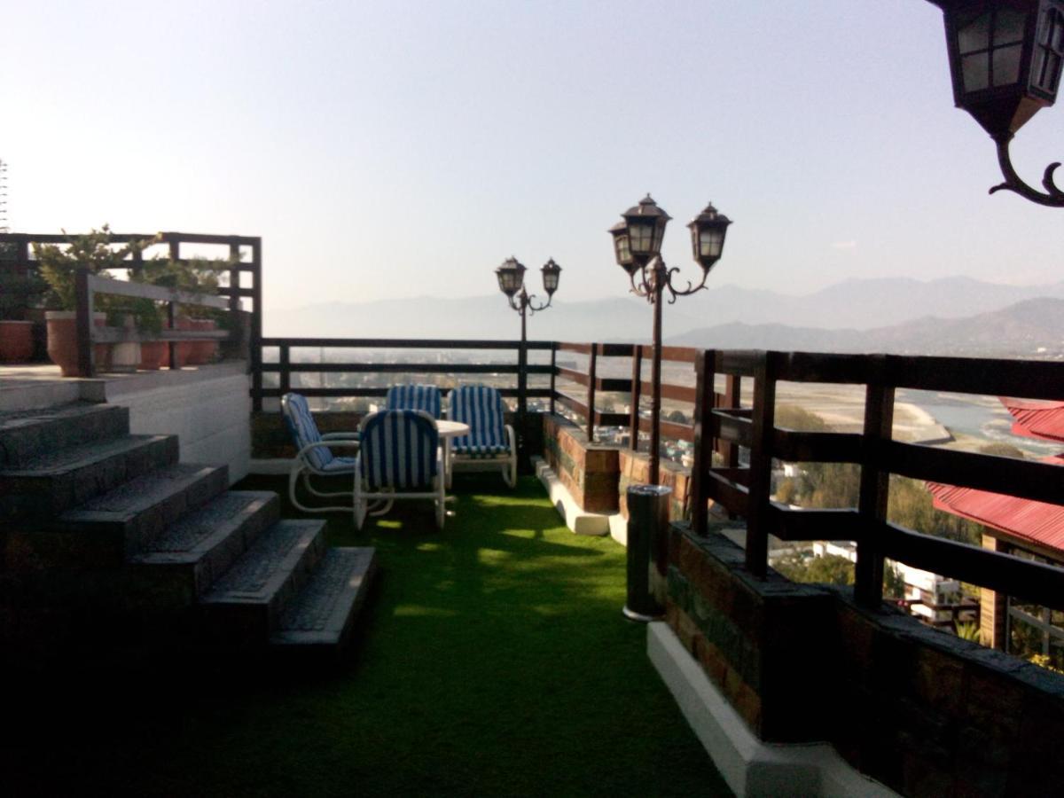 Burj Al Swat Hotel Saidu Sharif Eksteriør billede